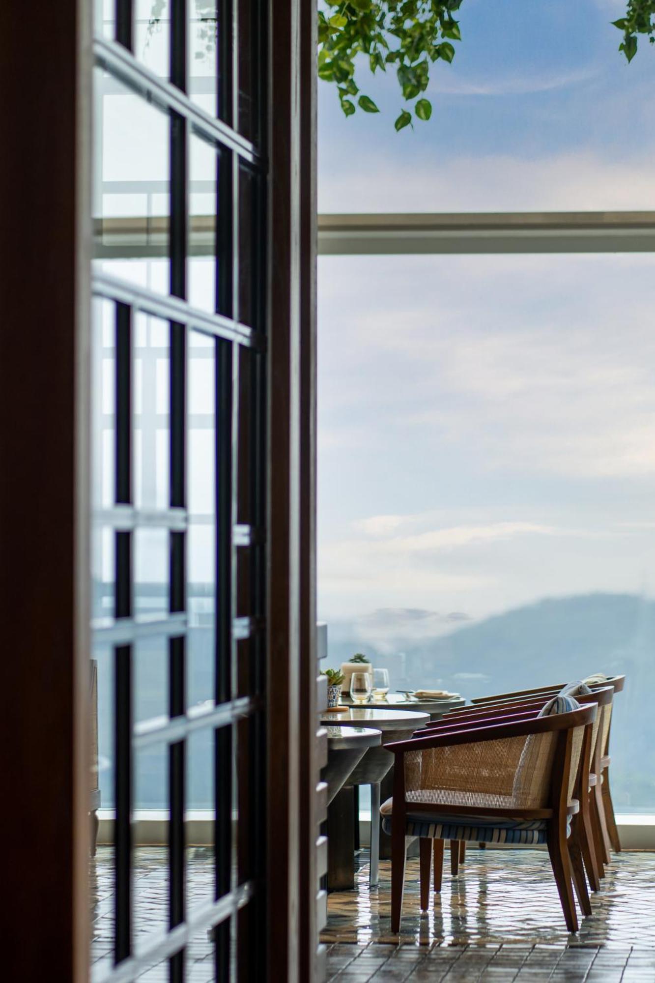 Отель Mandarin Oriental, Шэньчжэнь Экстерьер фото